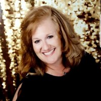 Wendy Lang Email & Phone Number