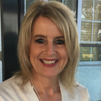 Hand Picked Hotels Employee Susan Ahmad's profile photo