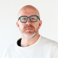 Peter van Dijk Email