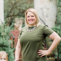 Abigail Arapoglou Email & Phone Number