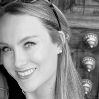 Annie Vieira Email & Phone Number