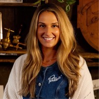 Specialized Employee Ashley Gitzlaff's profile photo