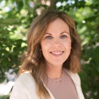 Lindsey Lucero Email & Phone Number