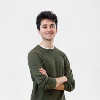 Isla Health Employee Avi Knight's profile photo