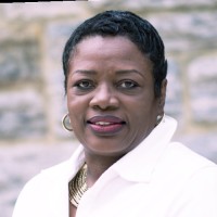 Elyse Robinson Email & Phone Number