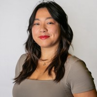Winnie H. Email