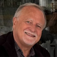 Laszlo Molnar Email
