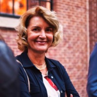 Petra Kneppers Email