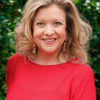 April Bragg Email & Phone Number