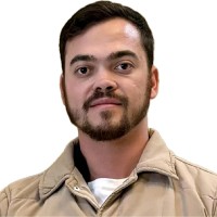 Otávio Álvares Email