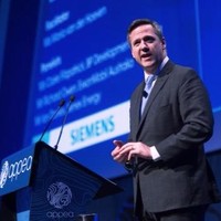 Email e telefono di Ian Davies