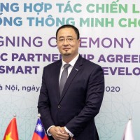 Kev Tran Email