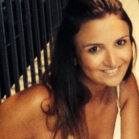 RIOT Employee Thais Abreu's profile photo