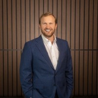 Hunter Harrison Email & Phone Number