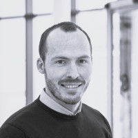 Julian Egger Email