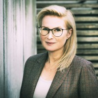 Katja Hetzer Email