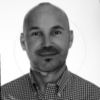 Radek Baziak Email
