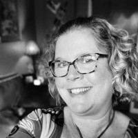 Laurie Summerville Email & Phone Number