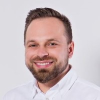 Tomasz Jelonek Email
