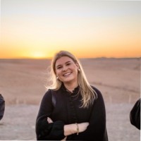 Manon van Mierlo Email