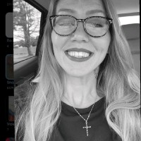 AuraLight Employee Alli Decker's profile photo