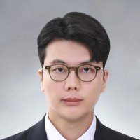 Closed page Employee Jw Lee's profile photo