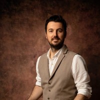Hakan Hatip Email & Phone Number
