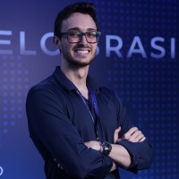 Vinicios Schneider Email