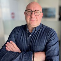 Roberto Carrera Email