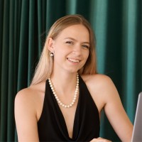 Adapty.io Employee Julia Averkina's profile photo