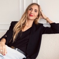Belén Junco Email