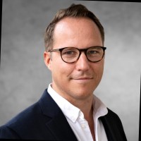 Benjamin Klang Email