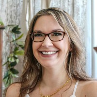 Gretchen Molnar Email & Phone Number