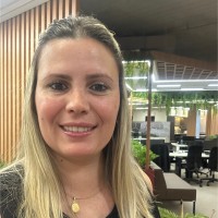 Lívia Soares Email