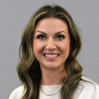 Symple Market Employee Janell Decker's profile photo