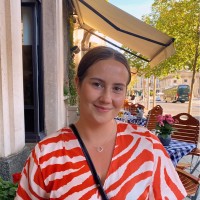 Ola Sadowska Email