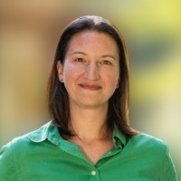 Nina Hajetschek Email