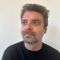 Amazon Employee Vitor Louzada's profile photo
