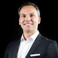 Jonas Vikström Email