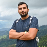 Thiago de Castro Email