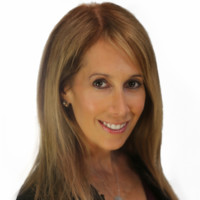Gwen Weiss Email & Phone Number