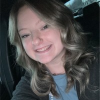 Cash Express, LLC Employee Kari Lowe's profile photo