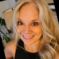 ARA Employee Renee F's profile photo