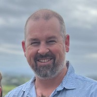 Angus Giles Email