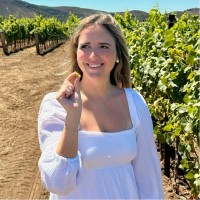 art partner Employee Ellie Gill's profile photo