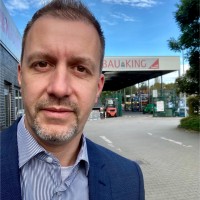 Felix Neumann Email