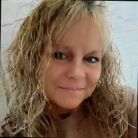Robin Kern Email & Phone Number