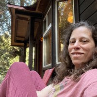 Three Stone Hearth Employee Victoria Mogni's profile photo