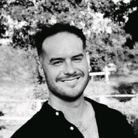 Next Stop London Employee Dave Thomas's profile photo