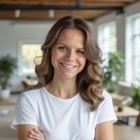 Sun Garden Employee Lisa Heyde's profile photo